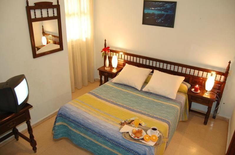 Hostal Los Infantes ซาลามังกา ภายนอก รูปภาพ